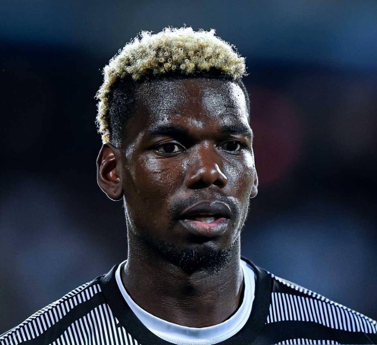 曼联战平利物浦，博格巴扑点救主欧联杯