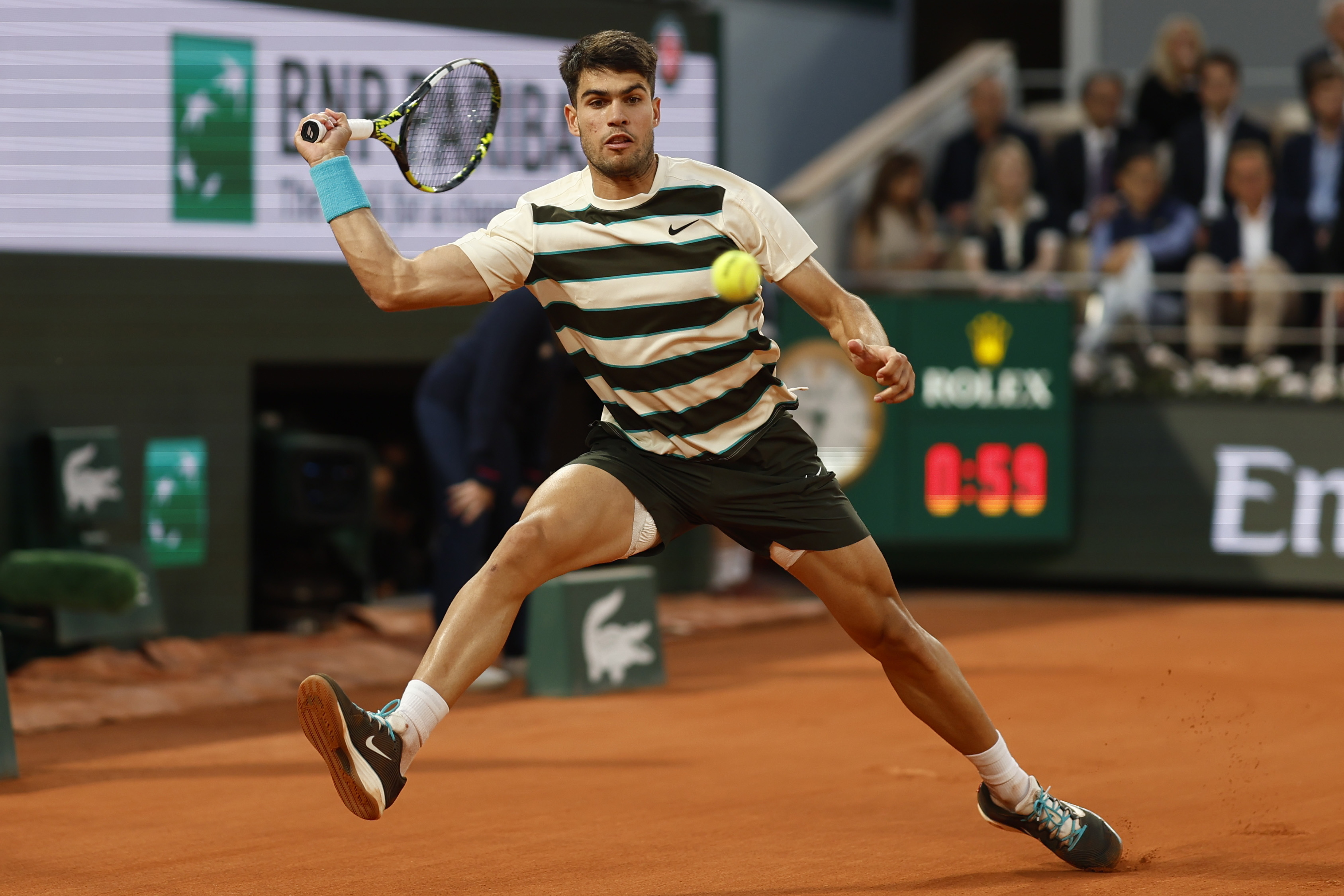 开云体育中国-关于意大利网球队逆转英国网球队，阿尔卡拉斯完成帽子戏法的信息